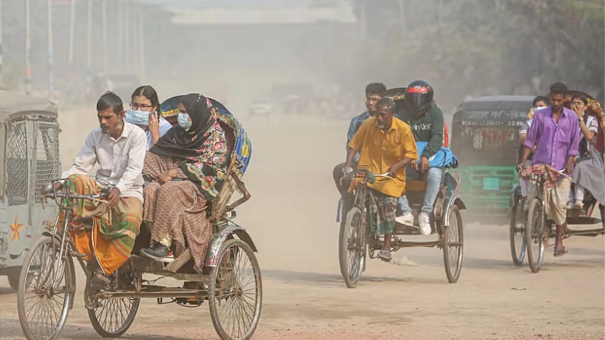 আজ বায়ুদূষণে কততম ঢাকা?