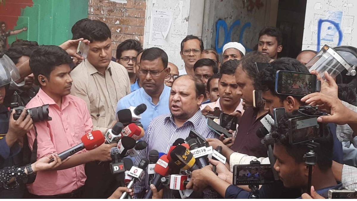 বিচার চাইলেন সিটি কলেজ অধ্যক্ষ