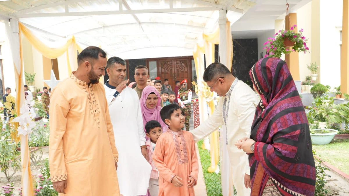 সেনাবাহিনী প্রধানের ঈদ শুভেচ্ছা বিনিময়