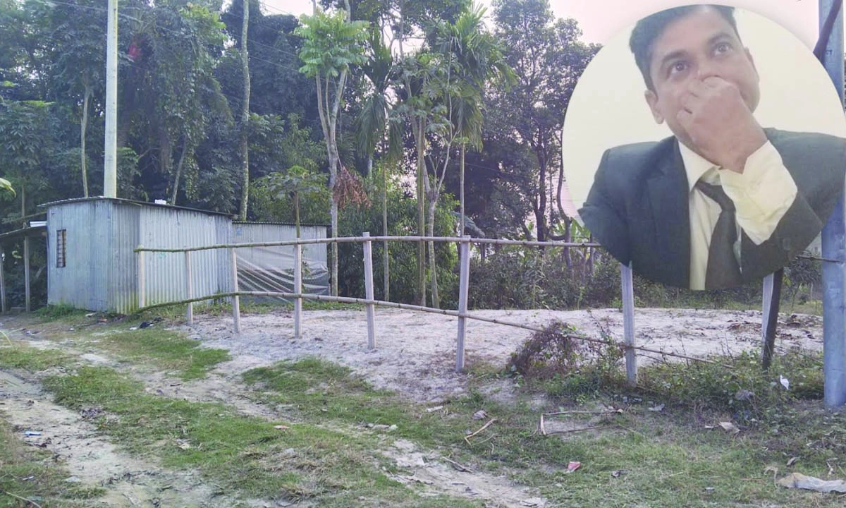 সরকারি জমিতে স্থাপনা ও আম বাগান তৈরির অভিযোগ লুৎফর রহমানের বিরুদ্ধে।ছবি : রূপালী বাংলাদেশ
