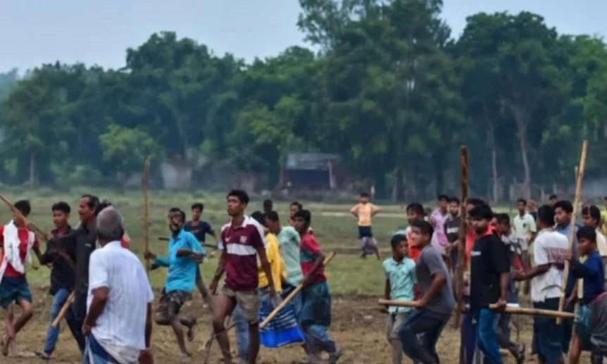 কবরস্থান উন্নয়ন ও নিচু জায়গা ভরাট নিয়ে সংঘর্ষ। ছবি : সংগৃহীত
