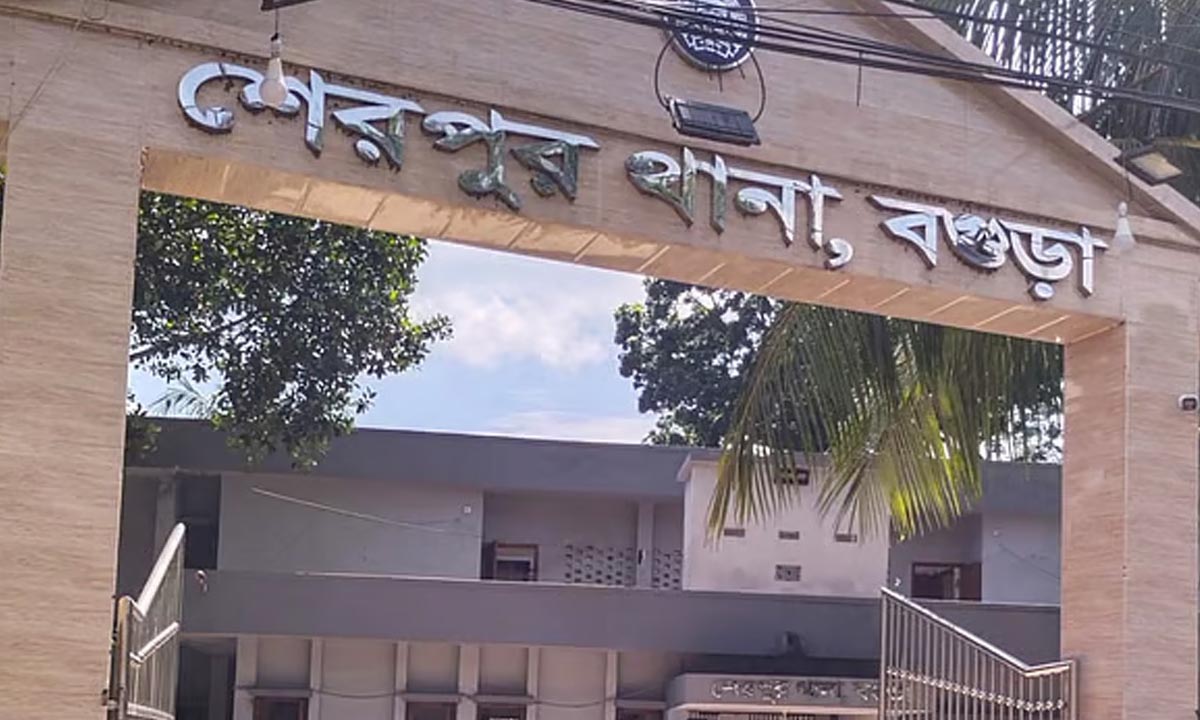 গৃহবধূর লাশ ফেলে পালাল স্বামীর পরিবার