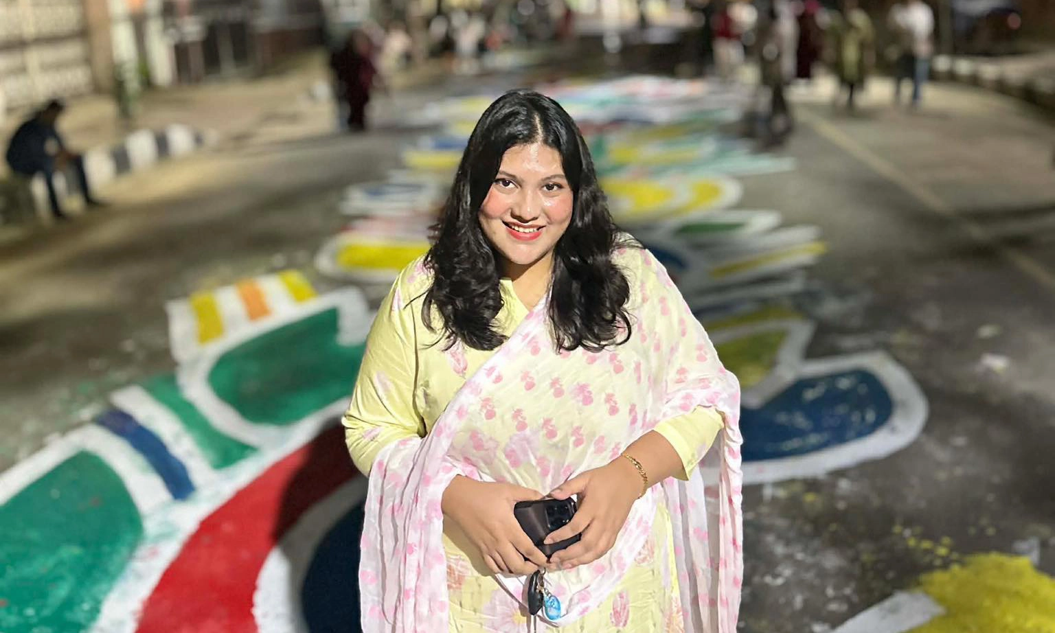 কনটেন্ট ক্রিয়েটর ও অভিনয়শিল্পী কারিনা কায়সার