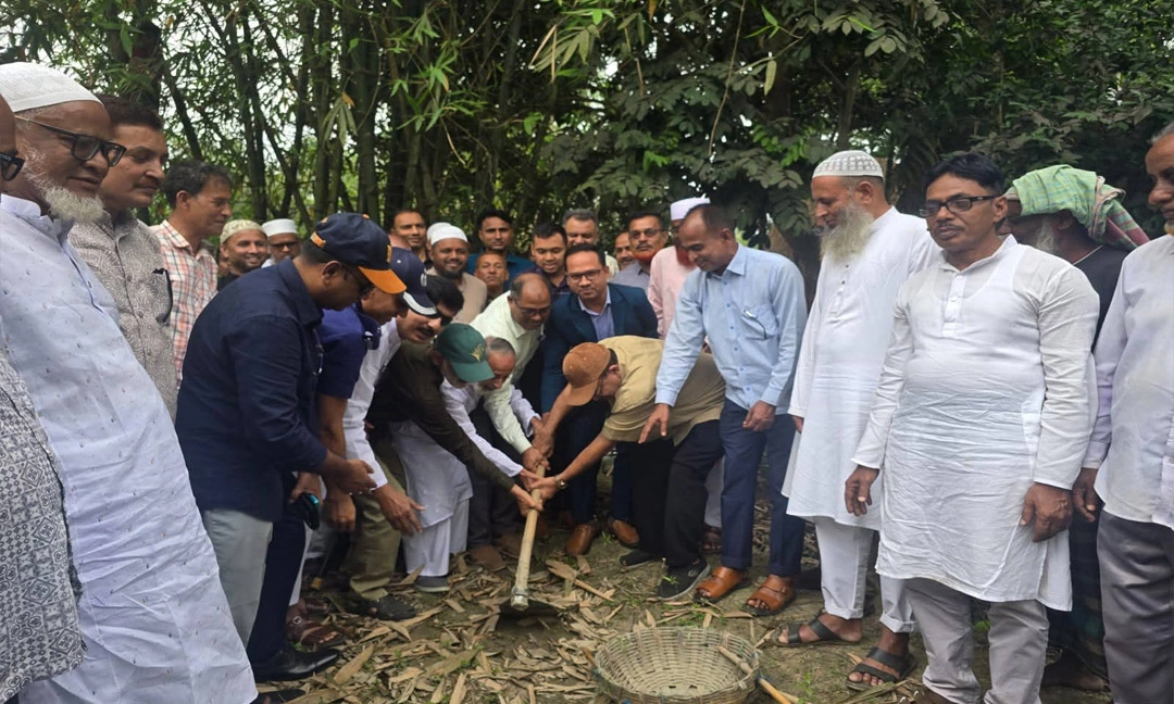প্রাণ ফিরে পাচ্ছে কুচিয়া খাল। ছবি : রূপালী বাংরাদেশ