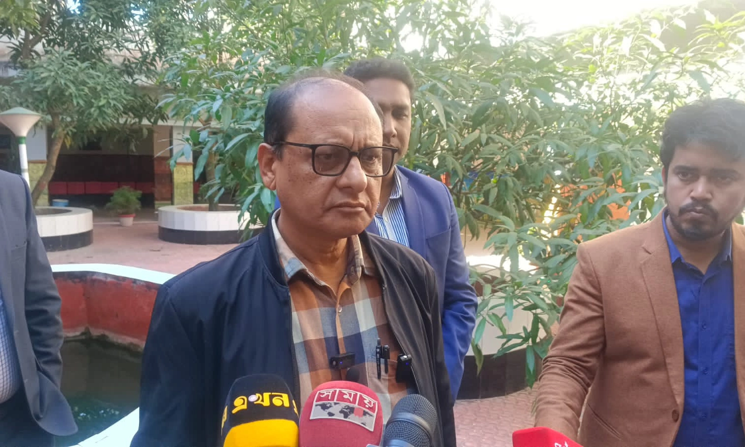 প্রাথমিক ও গণশিক্ষা উপদেষ্টা বিধান রঞ্জন রায় পোদ্দার