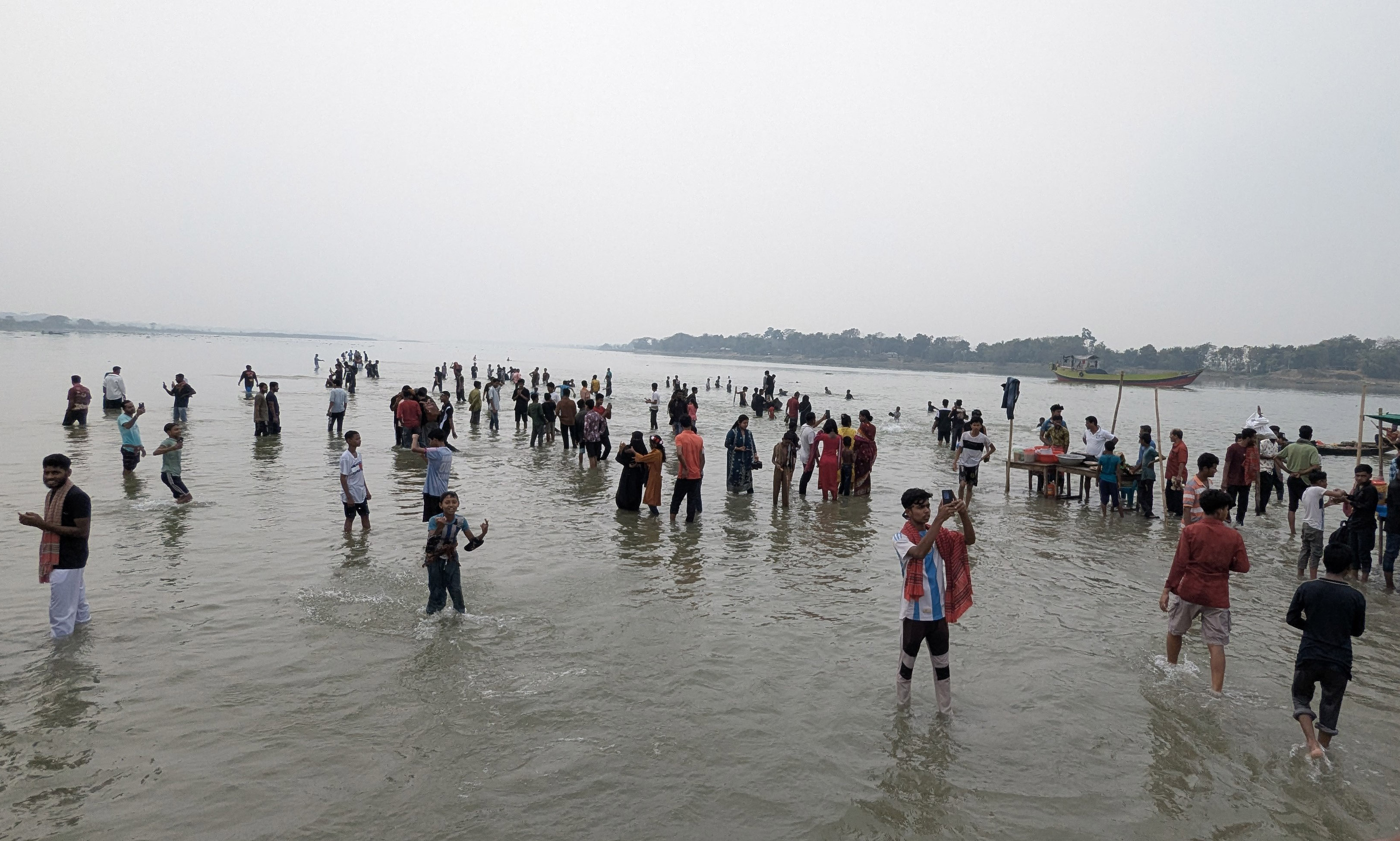 গোপালগঞ্জের ‘মিনি কক্সবাজার’। ছবি : রূপালী বাংলাদেশ