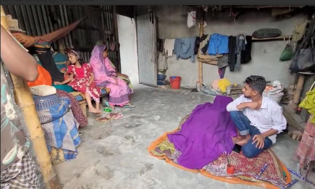 ঘুষিতে রিকশাচালকের মৃত্যু, দোকানি আটক। ছবি : রূপালী বাংলাদেশ