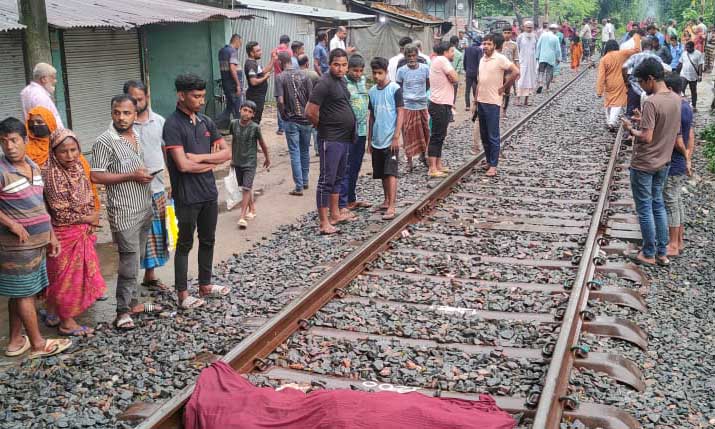 যশোরের শার্শায় ট্রেনে কাটা পড়ে নিহত ১। ছবি- রূপালী বাংলাদেশ
