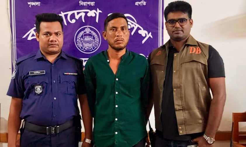 চুয়াডাঙ্গায় বিষাক্ত অ্যালকোহল পানে আটজনের মৃত্যুর ঘটনায় আটক ‘অ্যালকো ফারুক’। ছবি- সংগৃহীত