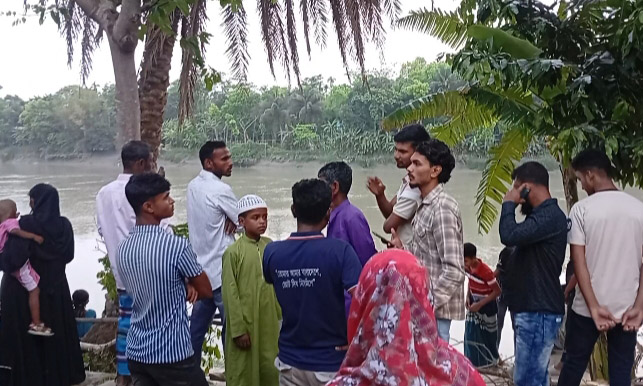 চিত্রায় হারিয়ে গেল আরিয়া ও রাফিয়া