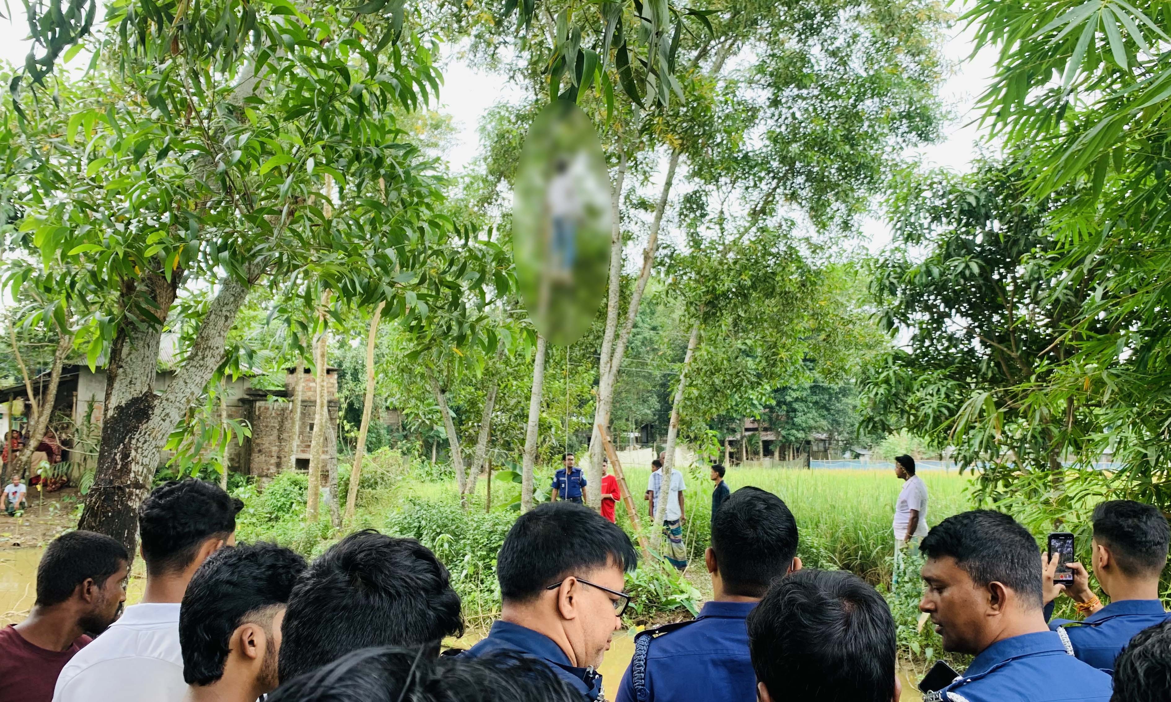 শ্বশুড়বাড়ির পাশের গাছে ঝুলছিল জামাতার মরদেহ। ছবি- রূপালী বাংলাদেশ