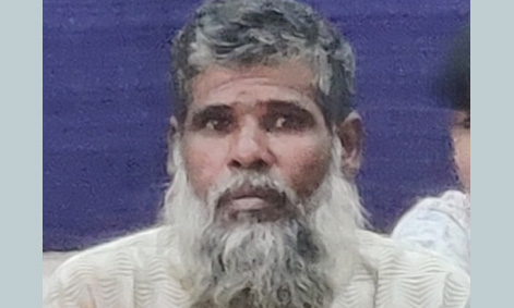 খুলনা মহানগরের খালিশপুরে প্রকাশ্যে ব্যবসায়ীকে কুপিয়ে হত্যা করেছে দুর্বৃত্তরা। ছবি- সংগৃহীত