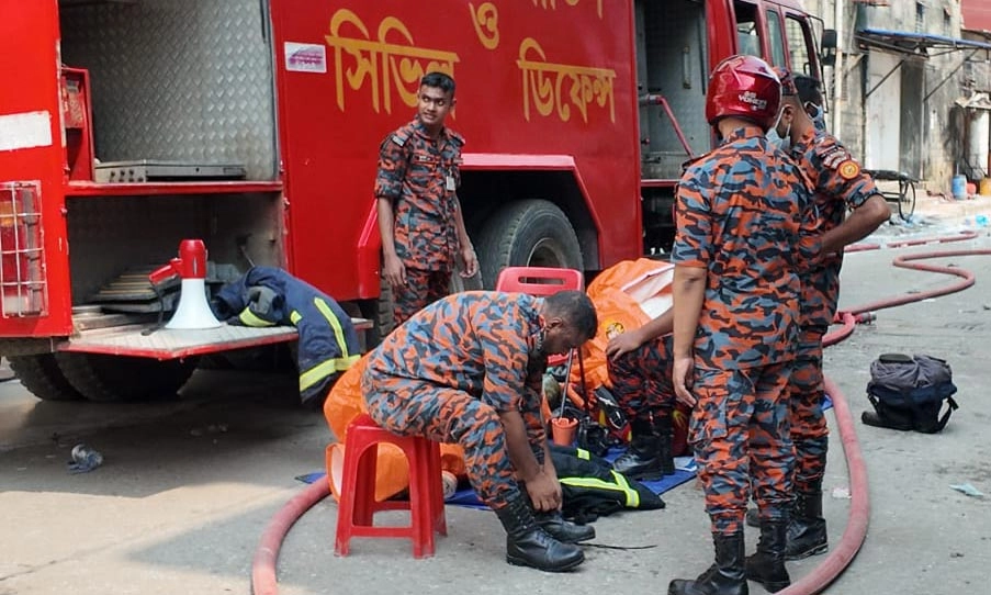 নিহতদের আর্থিক সহায়তার ঘোষণা দিয়েছে শ্রম ও কর্মসংস্থান মন্ত্রণালয়। ছবি- সংগৃহীত