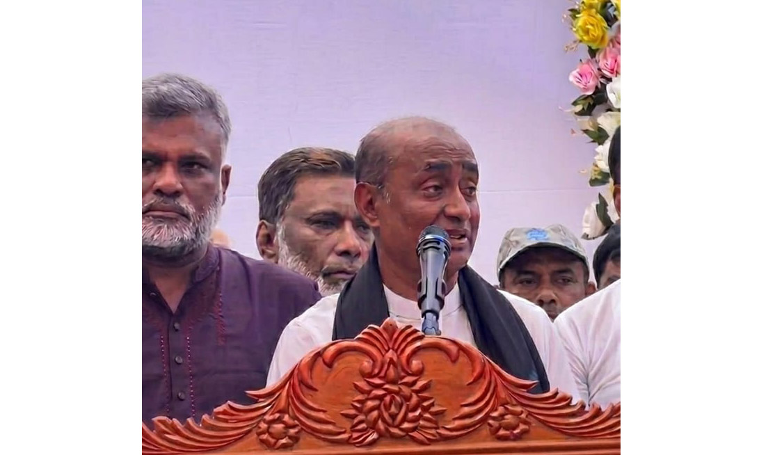 আইনমন্ত্রীকে গণসংবর্ধনা। ছবি : রূপালী বাংলাদেশ