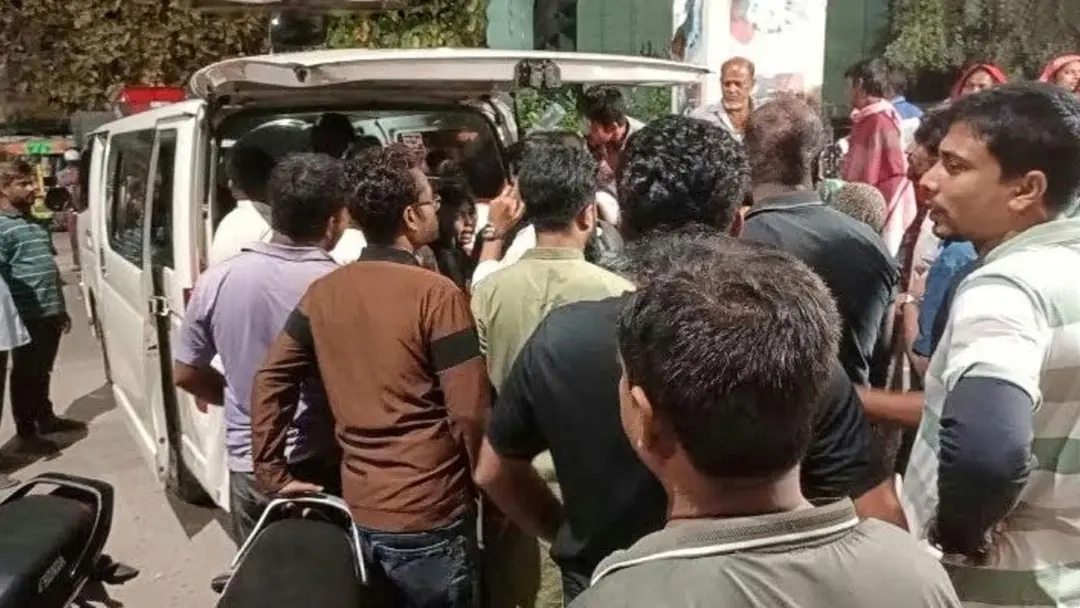দুটি মোটরসাইকেলের মুখোমুখি সংঘর্ষ। ছবি : সংগৃহীত