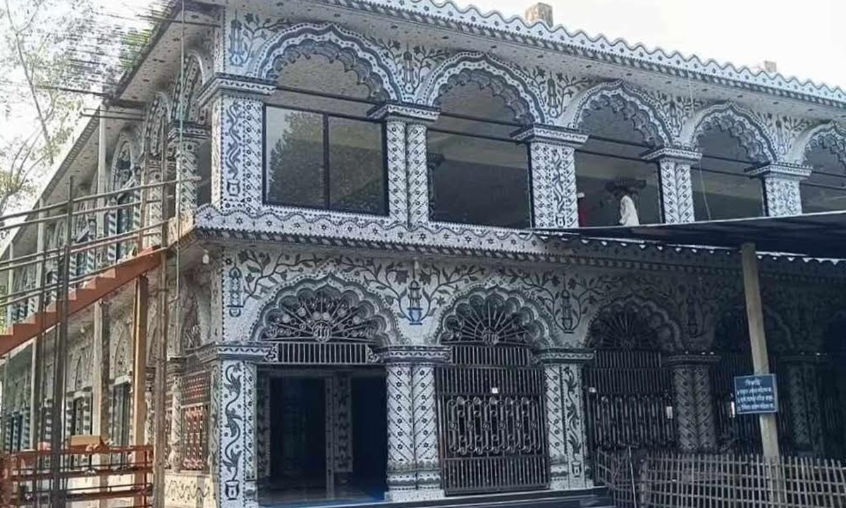 লালমনিরহাটে কেরামতিয়া বড় মসজিদ। ছবি : রূপালী বাংলাদেশ