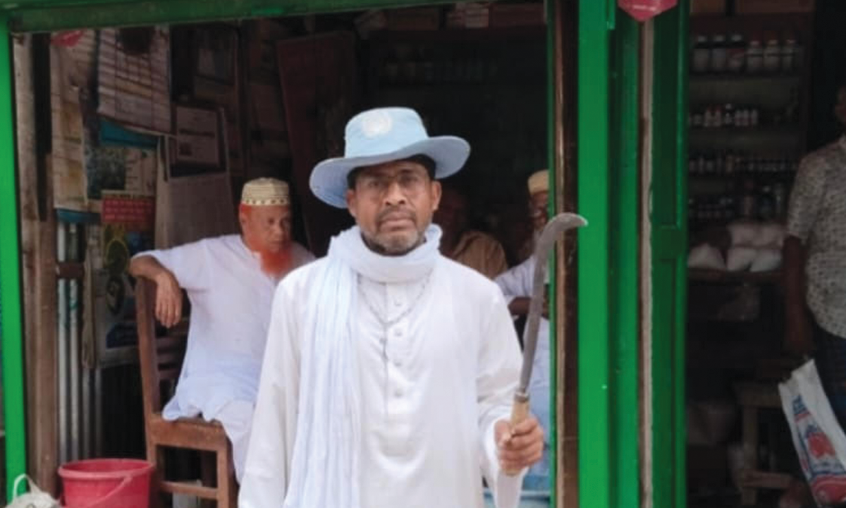 মানসিক ভারসাম্যহীন ইকবাল। ছবি : রূপালী বাংলাদেশ