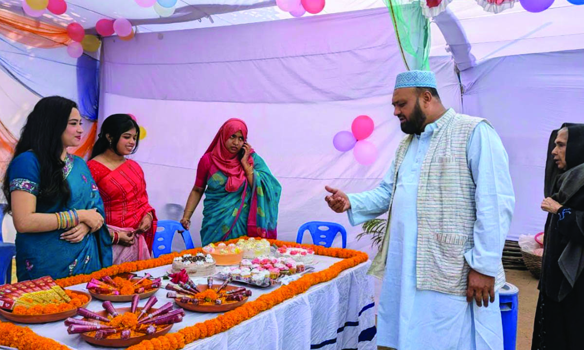 শিরিন আওলাদ মডেল স্কুলে পিঠা উৎসব অনুষ্ঠিত। ছবি : রূপালী বাংলাদেশ