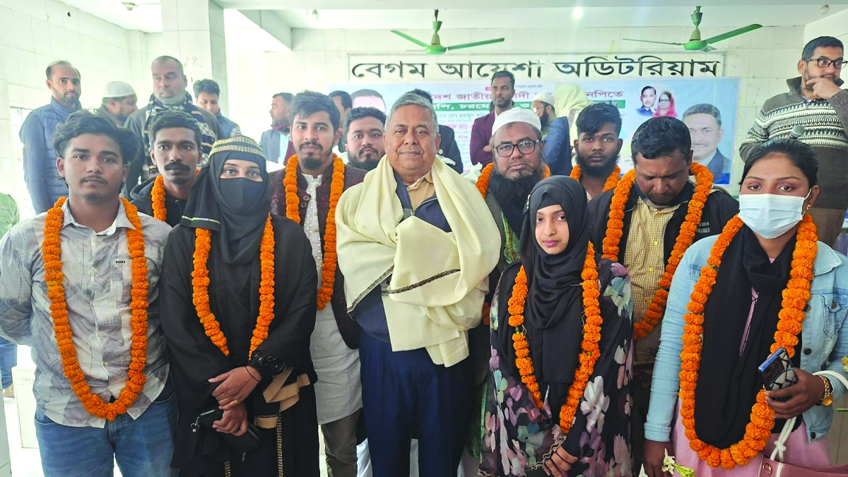 এনসিপি থেকে বিএনপিতে নেতাকর্মীর যোগদান। ছবি : রূপালী বাংলাদেশ