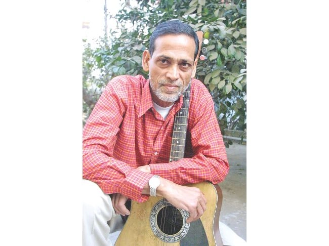 আজম খানের মৃত্যুবার্ষিকী আজ