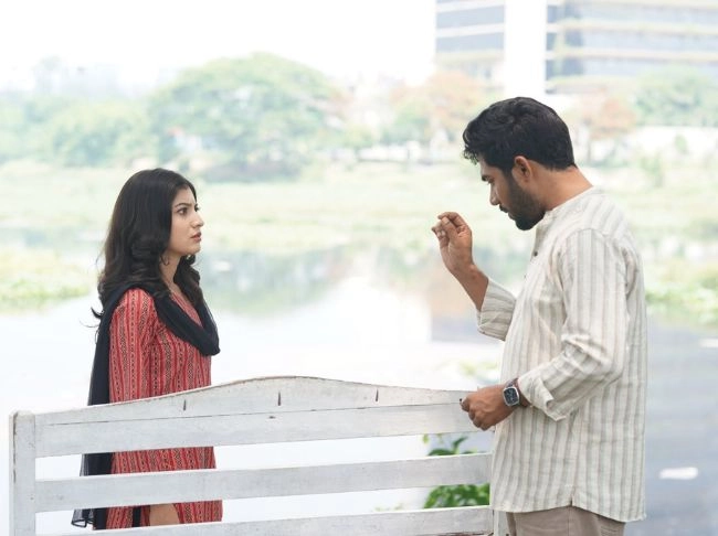 দর্শকের মন ছুঁয়েছে ‘বই পোকা’