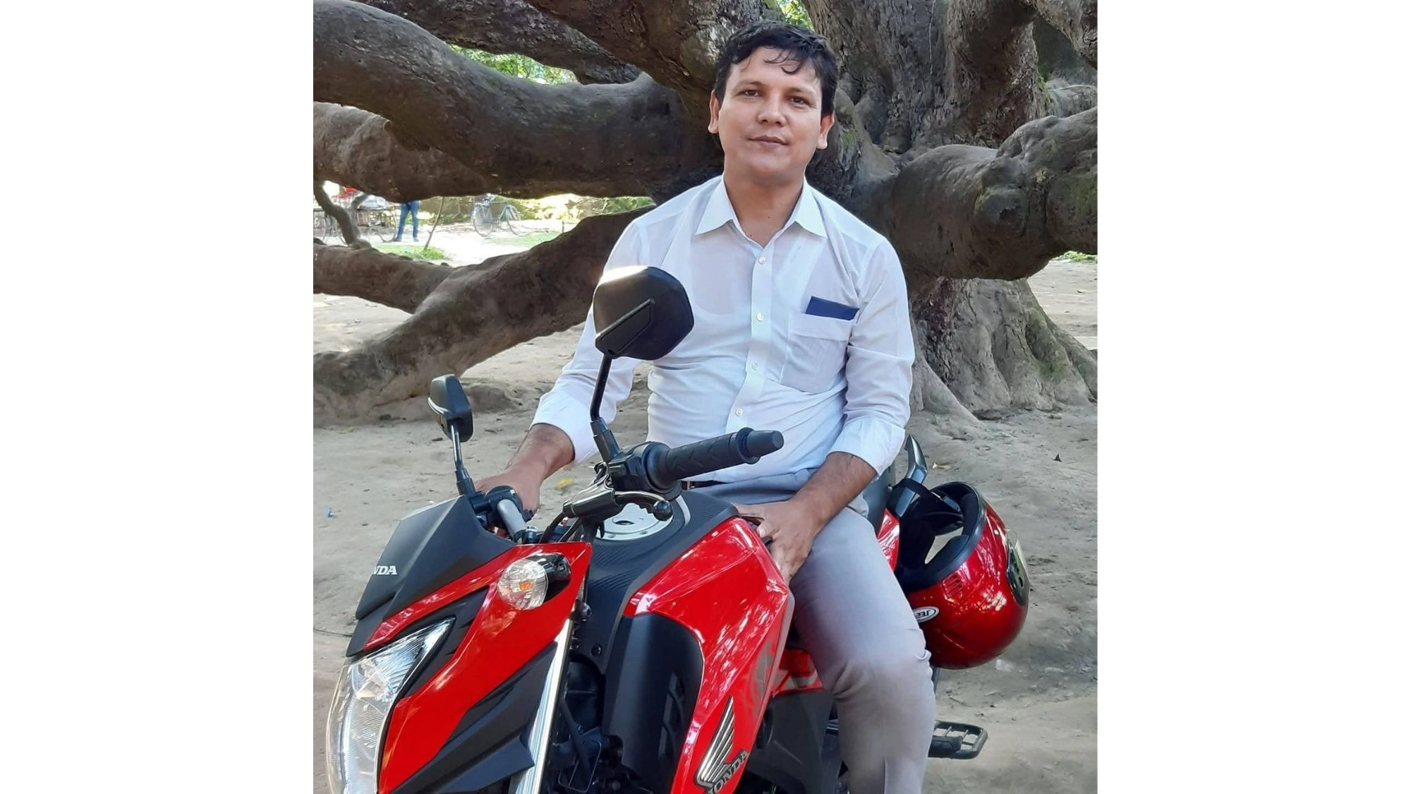 সরকারি প্রকল্পে হরিলুট