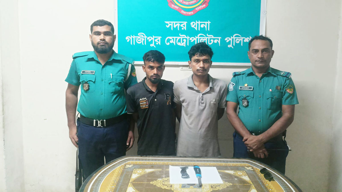 গ্রেপ্তারকৃতরা ।  ছবি- রূপালী বাংলাদেশ