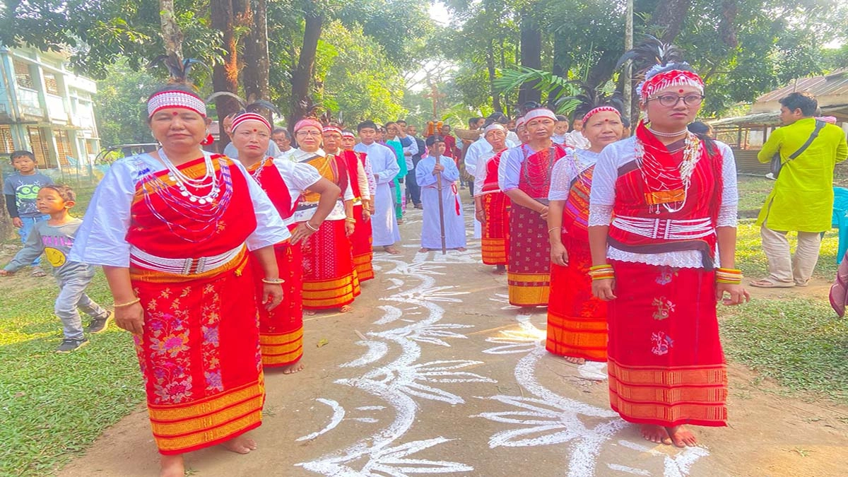 কলমাকান্দায় ওয়ানগালা খ্রীষ্ট রাজার পর্ব উদযাপন করা হয়েছে। ছবি- রূপালী বাংলাদেশ