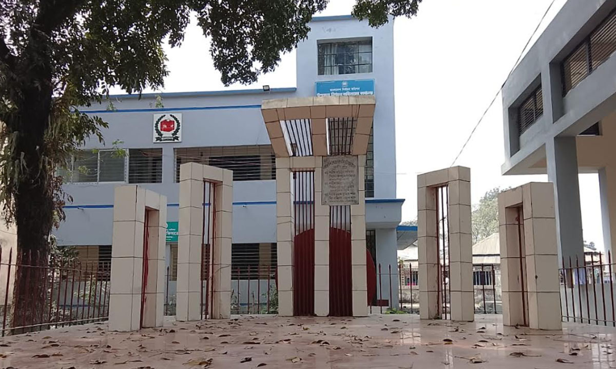 শহীদ মিনার। ছবি : রূপালী বাংলাদেশ
