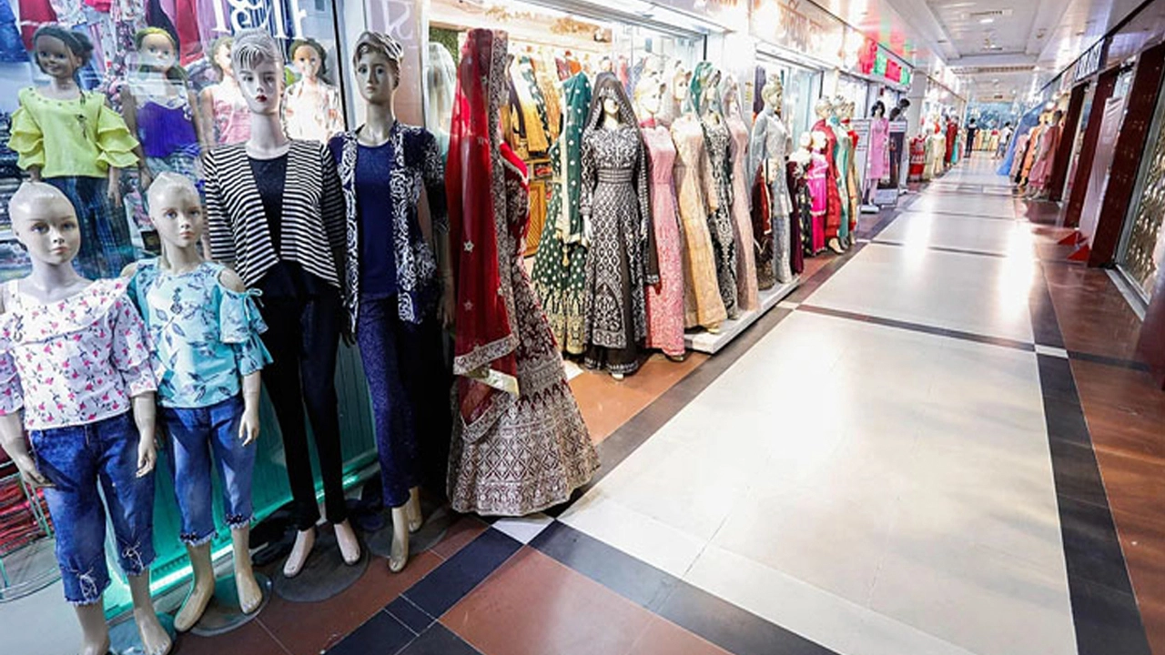 রাজধানীরি একটি মার্কেট। ছবি-সংগৃহীত