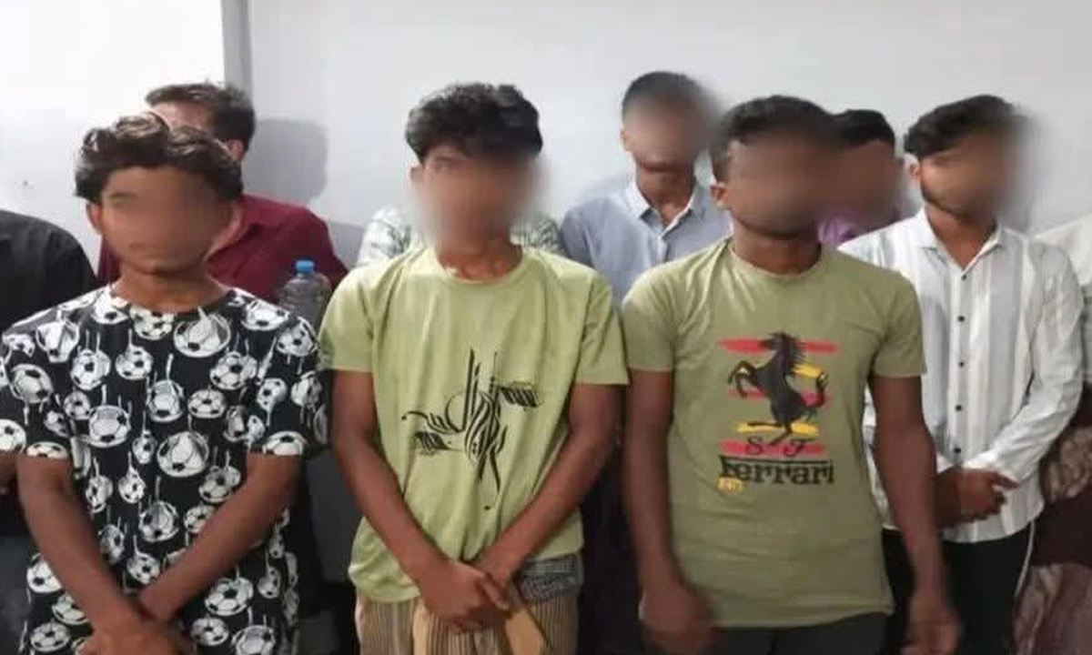 আটক ভিকটিমরা। ছবি : রূপালী বাংলাদেশ