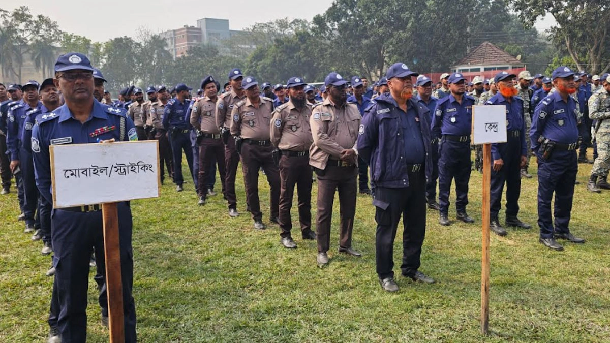 জামালপুর জেলায় ১ হাজার ৬৫০ জন পুলিশ মোতায়েন। ছবি : রূপালী বাংলাদেশ