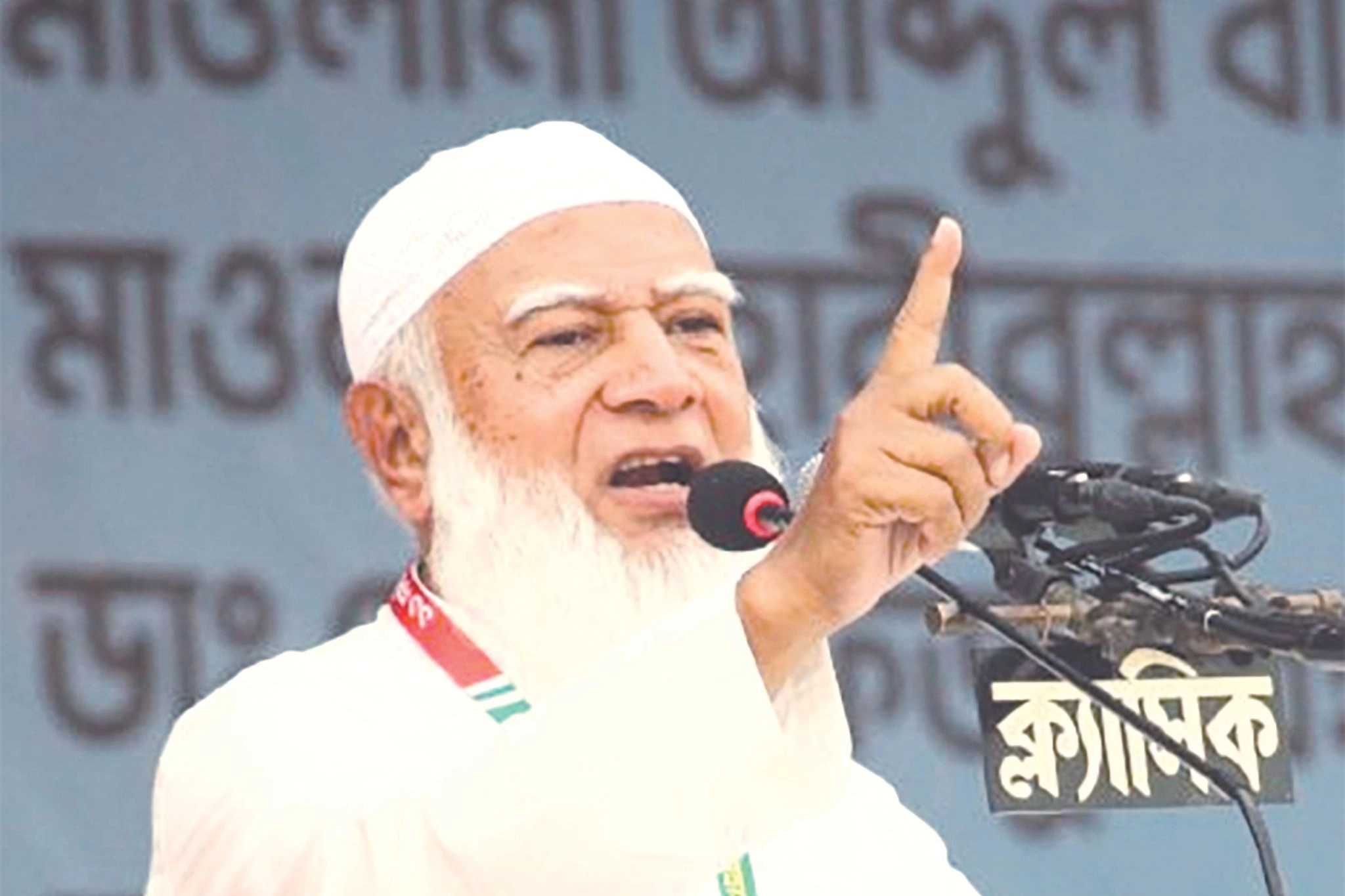 আগে ছিল জাতীয়তাবাদী দল  এখন মানুষ বলে চাঁদাবাজি দল