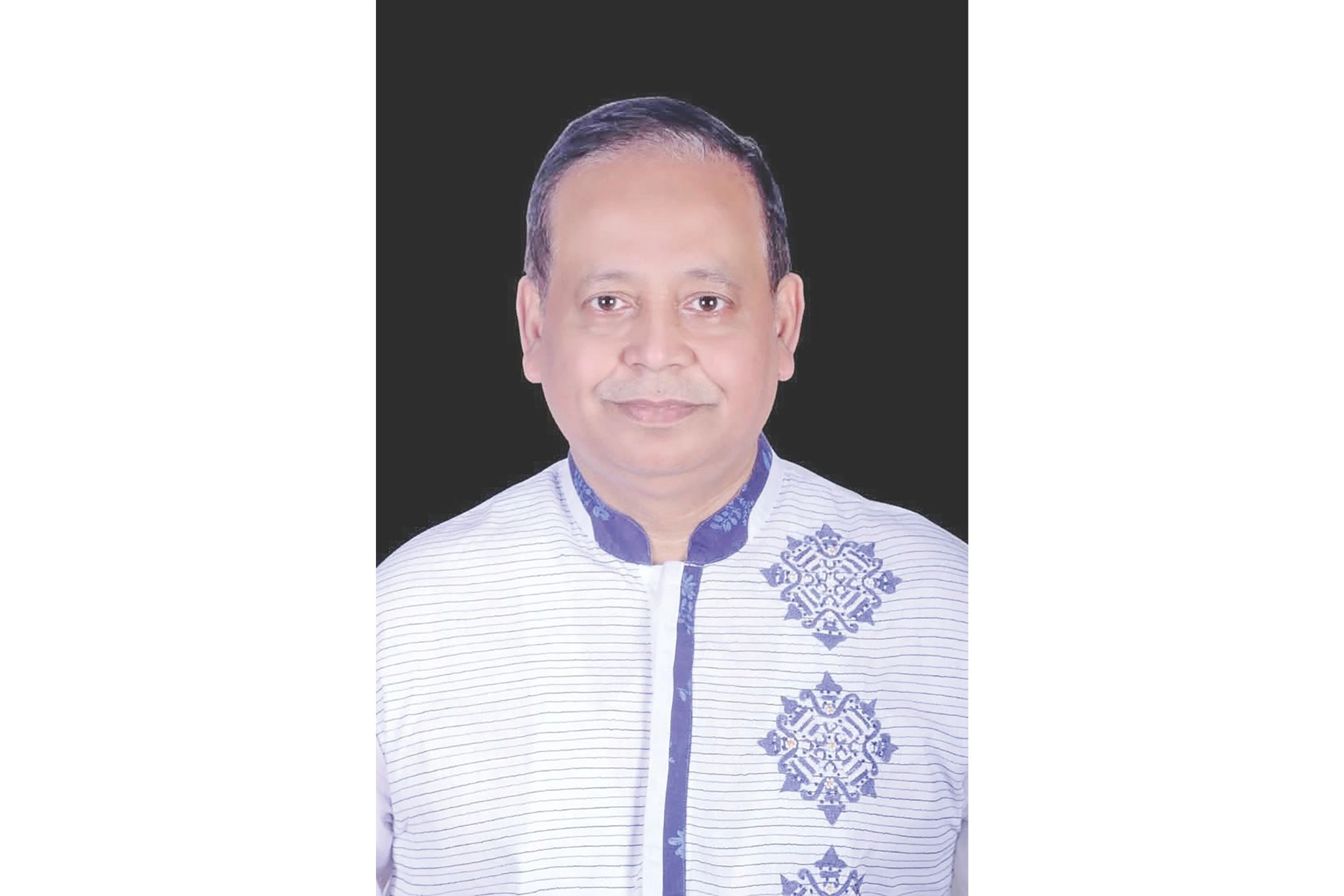বাড়ছে এমদাদ চৌধুরীর জনপ্রিয়তা
