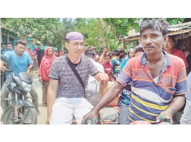 প্রেমের ডানায় উড়ে এসে  ফিরলেন শূন্য হাতে