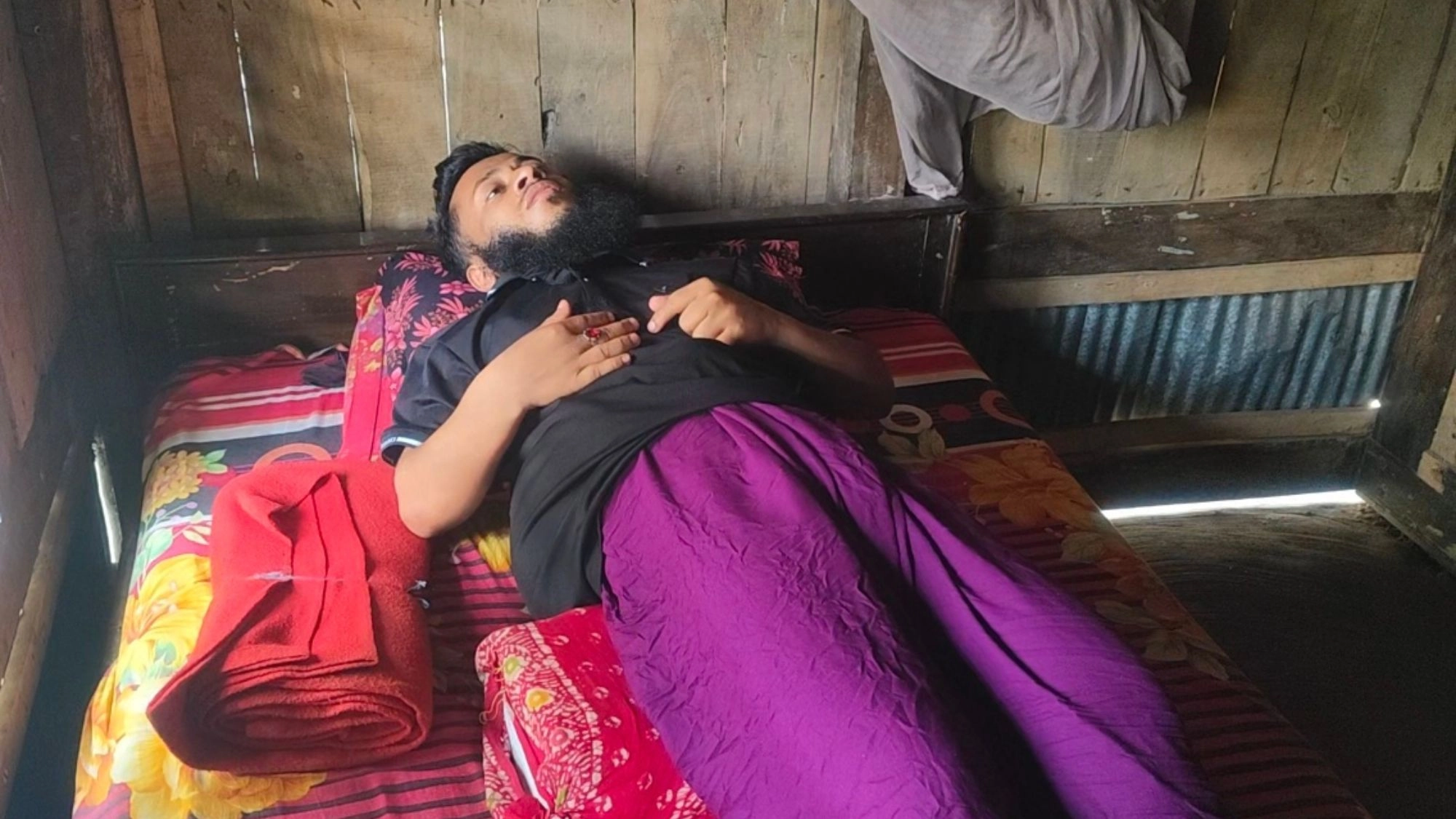 বাঁচতে চান ক্যানসার  আক্রান্ত আরিফুল