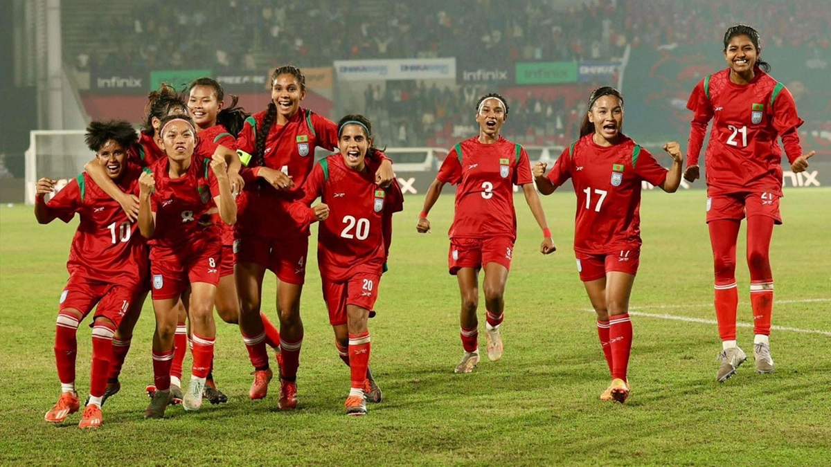 বাংলাদেশ নারী ফুটবল দল। ছবি: সংগৃহীত