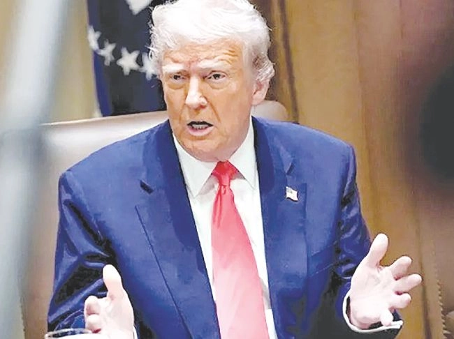 ইরান ইস্যুতে মার্কিন পার্লামেন্টে  রেজল্যুশন পাসে ক্ষুব্ধ ট্রাম্প