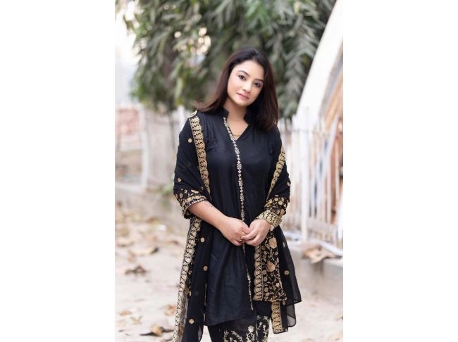 তানিনহীন ১ বছর