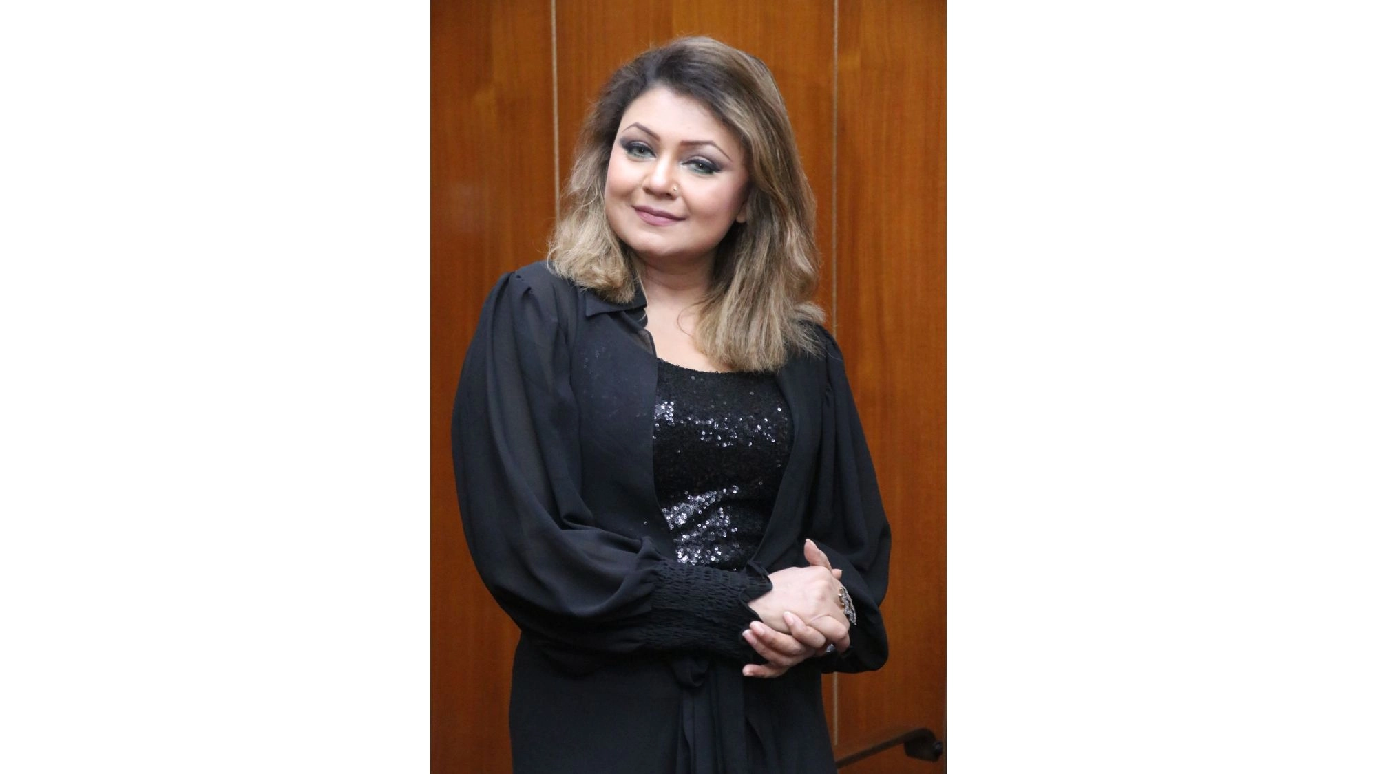 রমার কণ্ঠে পর্তুগীজ ভাষার ‘লামবাডা’