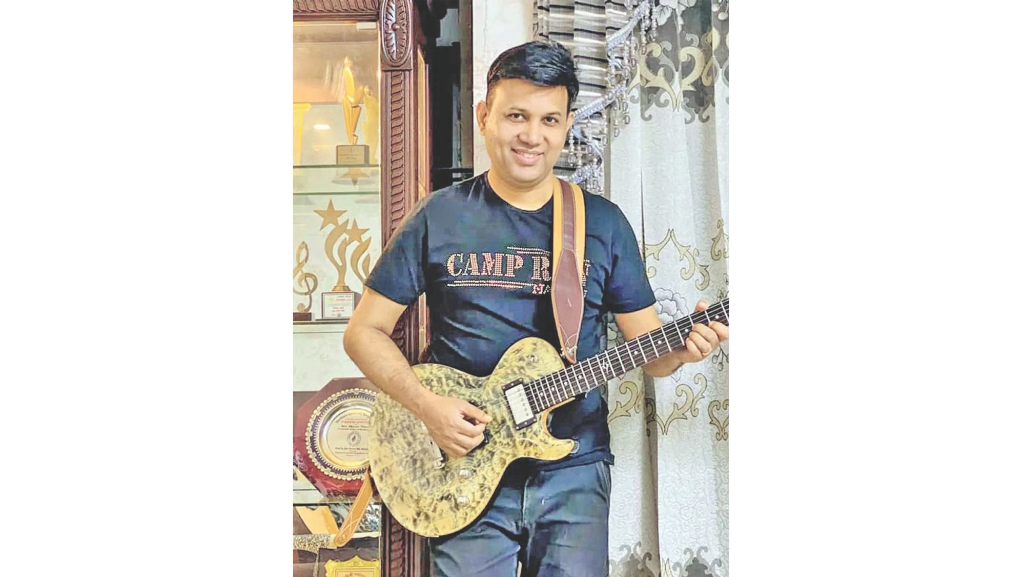 সুরলোকে ফেরার প্রতীক্ষায় ইবরার টিপু
