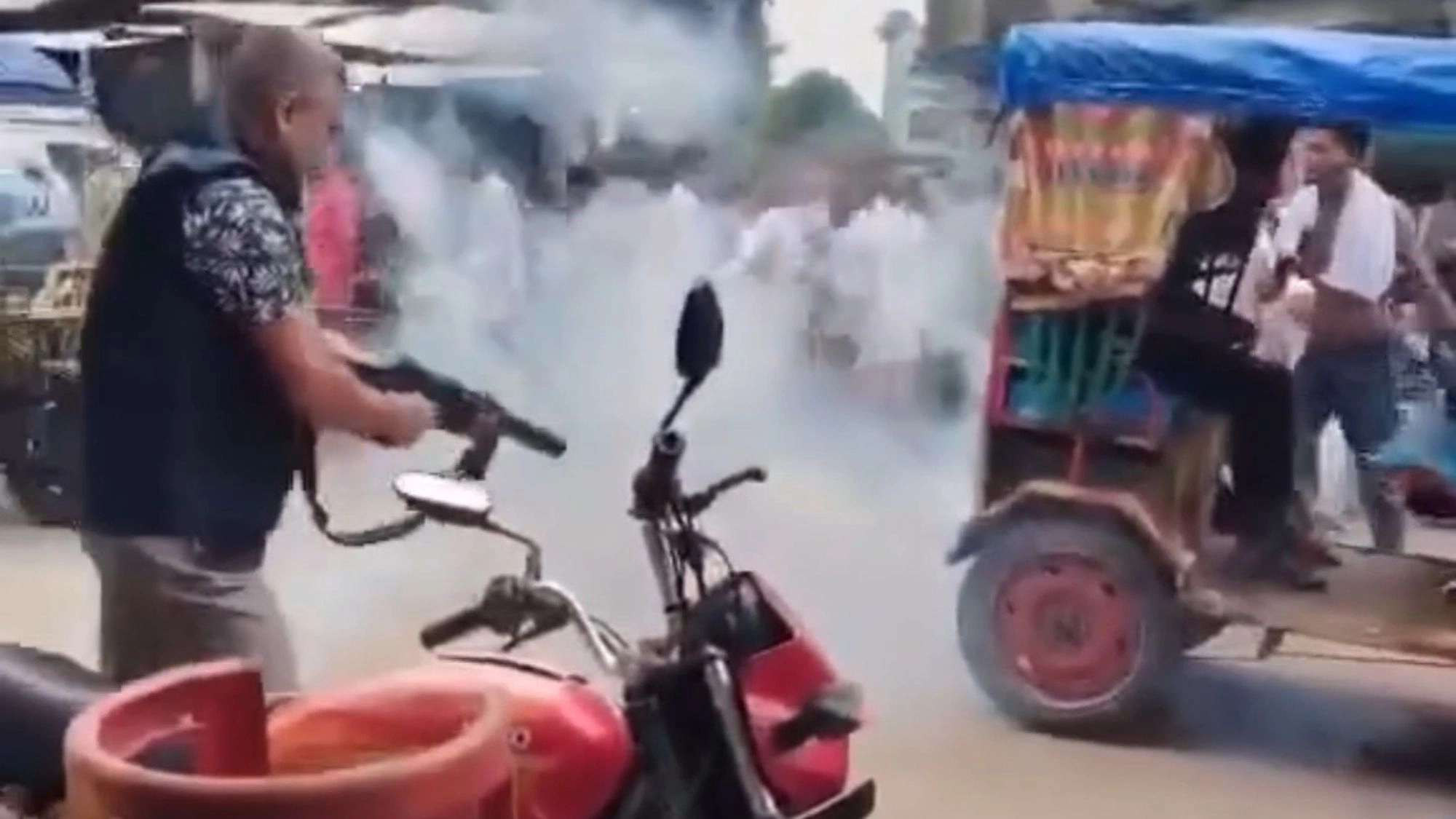 নকল না পেয়ে পরীক্ষাকেন্দ্রে তাণ্ডব 