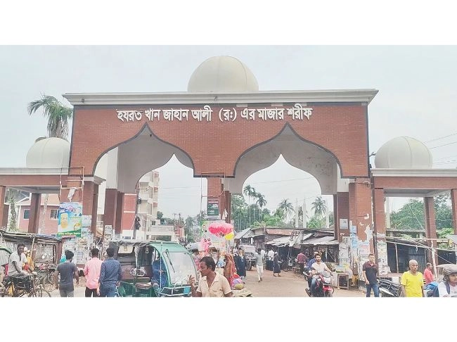 কুমিরশূন্য ঠাকুরদিঘিতে স্বস্তি