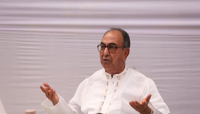 বিএনপি চেয়ারপারসন বেগম খালেদা জিয়াকে ‘স্লো পয়জনিং’ করা হয়েছিল বলে মন্তব্য করেছেন দলটির স্থায়ী কমিটির সদস্য মির্জা আব্বাস। তার এই বক্তব্যের সঙ্গে কি আপনি একমত?