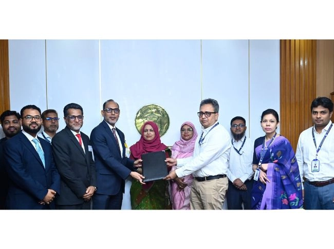 বাংলাদেশ ব্যাংকের ক্লাস্টার ফাইন্যান্সিং স্কিমে ডাচ্-বাংলা ব্যাংকের চুক্তি