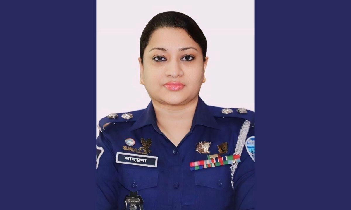 বাংলাদেশের প্রথম নারী পুলিশ কর্মকর্তা মাহমুদা বেগম।