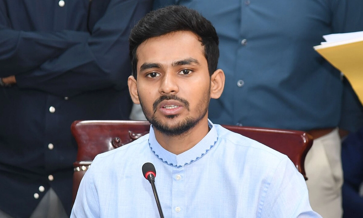 উপদেষ্টা আসিফ মাহমুদ সজীব ভূঁইয়া। ছবি- সংগৃহীত