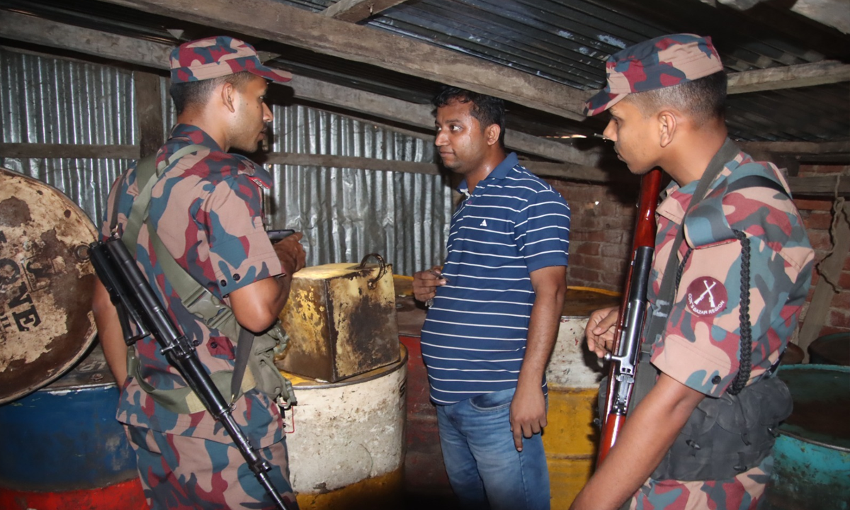 ছবি : রূপালী বাংলাদেশ