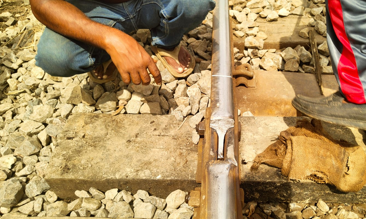 বাগাতিপাড়া রেললাইন। ছবি- রূপালী বাংলাদেশ