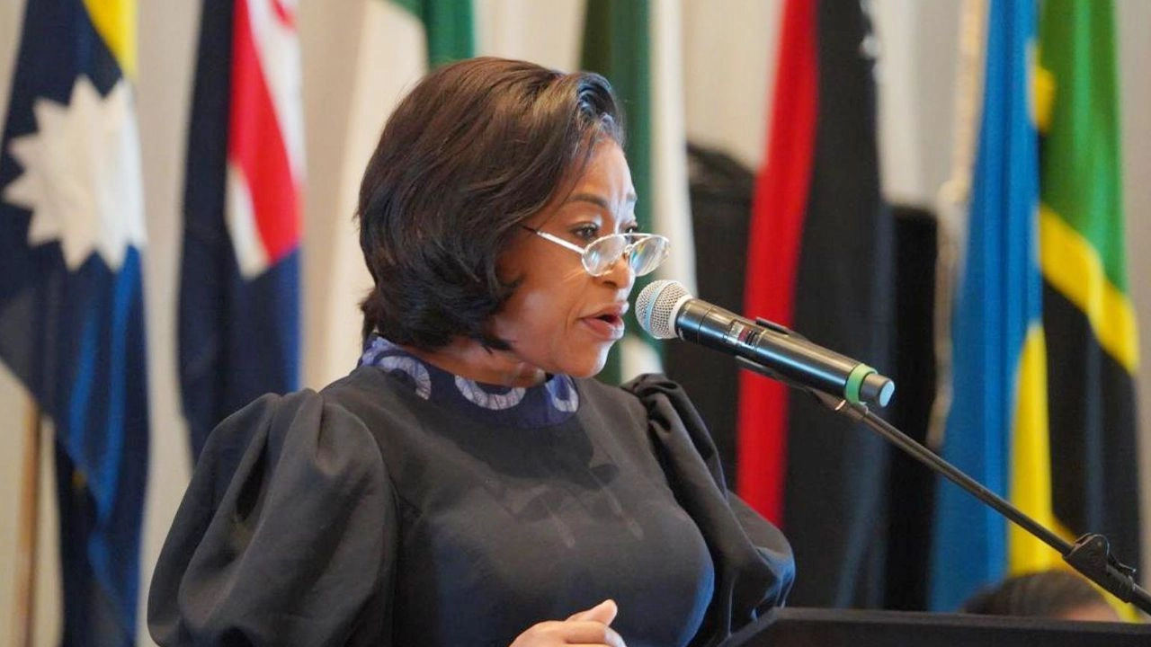 কমনওয়েলথ মহাসচিব শার্লি বচওয়ে